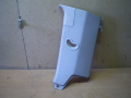 Обшивка стойки задней пр. 2.7DT Land Rover Discovery III 2004-2009(EMG500720LUM)