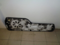 Обшивка двери багажника нижняя 2.7DT Land Rover Discovery III 2004-2009(ESN000292PVJ)