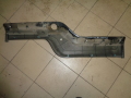 Обшивка двери багажника верхний низ. 2.7DT Land Rover Discovery III 2004-2009(ERQ000104PVJ)
