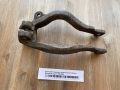 Кронштейн переднего амортизатора правый Mitsubishi Aspire 1998-2003