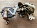 Замок двери задней правой Mitsubishi Aspire 1998-2003