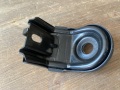 Кронштейн спинки заднего сиденья боковой Nissan Tiida C11 2004-2014