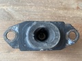 Опора КПП левая Nissan Tiida C11 2004-2014