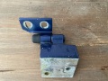 Петля двери передней правой нижняя Peugeot 406 1995-1999