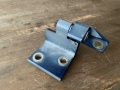 Петля двери передней правой верхняя Peugeot 406 1995-1999