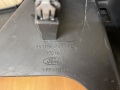 Держатель задней полки правый Ford Fusion 2002-2012