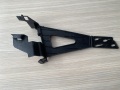 Кронштейн замка двери задней правой Ford Fusion 2002-2012