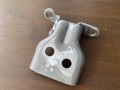 Петля двери передней правой нижняя Ford Fusion 2002-2012