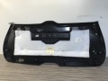 Обшивка двери багажника нижняя Volkswagen Touareg 2010-2018