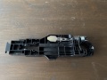 Кронштейн ручки наружной задней правой Nissan Cube Z12 2008-2020