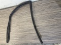 Уплотнитель стекла задней двери внутренний левый Renault Laguna 1993-2000
