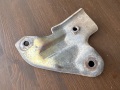 Кронштейн выпускного коллектора Mitsubishi Aspire 1998-2003