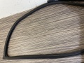 Уплотнитель проема двери передний левый Nissan Primera P12 2002-2008