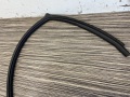 Уплотнитель проема двери передней левой Mitsubishi Lancer IX CS 2000-2010