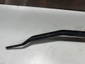 Поводок дворников передний правый Nissan Primera P12 2002-2008