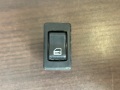 Кнопка центрального замка Nissan Primera P10 1990-1996
