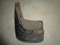 Брызговик перед. лев.Daewoo Nubira 1997(серебро)(96190359)