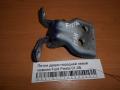 Петля двери передней левой нижняя Ford Fiesta 01-08, Седан (1518393)