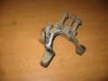 Кронштейн КПП левый MAZDA 626(GD) 1987-1992 (GJ21-39-090A)