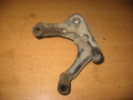 Кронштейн КПП левый MAZDA 626(GD) 1987-1992 (GJ21-39-090A)