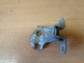 Петля двери задней левой верхняя Mazda 626 (GE) 1992-1997(GA2K73210B)