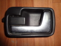 Ручка дверная пер.внутр.левая Land Rover Discovery III 2004-2009(FVC500390WWE)