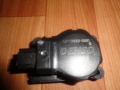 Моторчик заслонки печки Land Rover Discovery III 2004-2009(JWO500010)